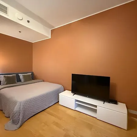 Modern High-rise In Апартаменты